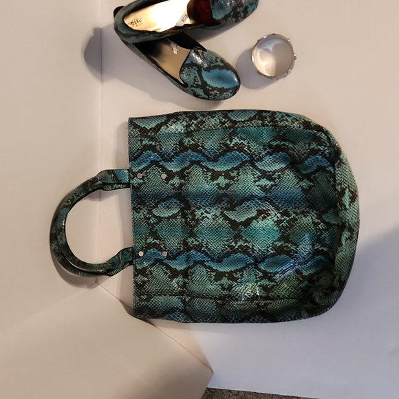 Mossimo 3 Piece Set, Bag, Bracelet. Shoes Size 8. - Picture 4 of 14